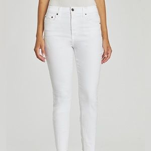 NWT Pistola White Skinny Jean with distressing Sz 28
